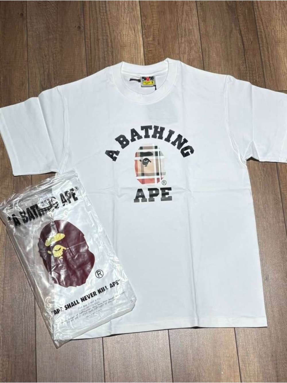 A Bathing Ape BAPE Burberry White Short Sleeve T-Shirt Brand New Mens Medium, XL
